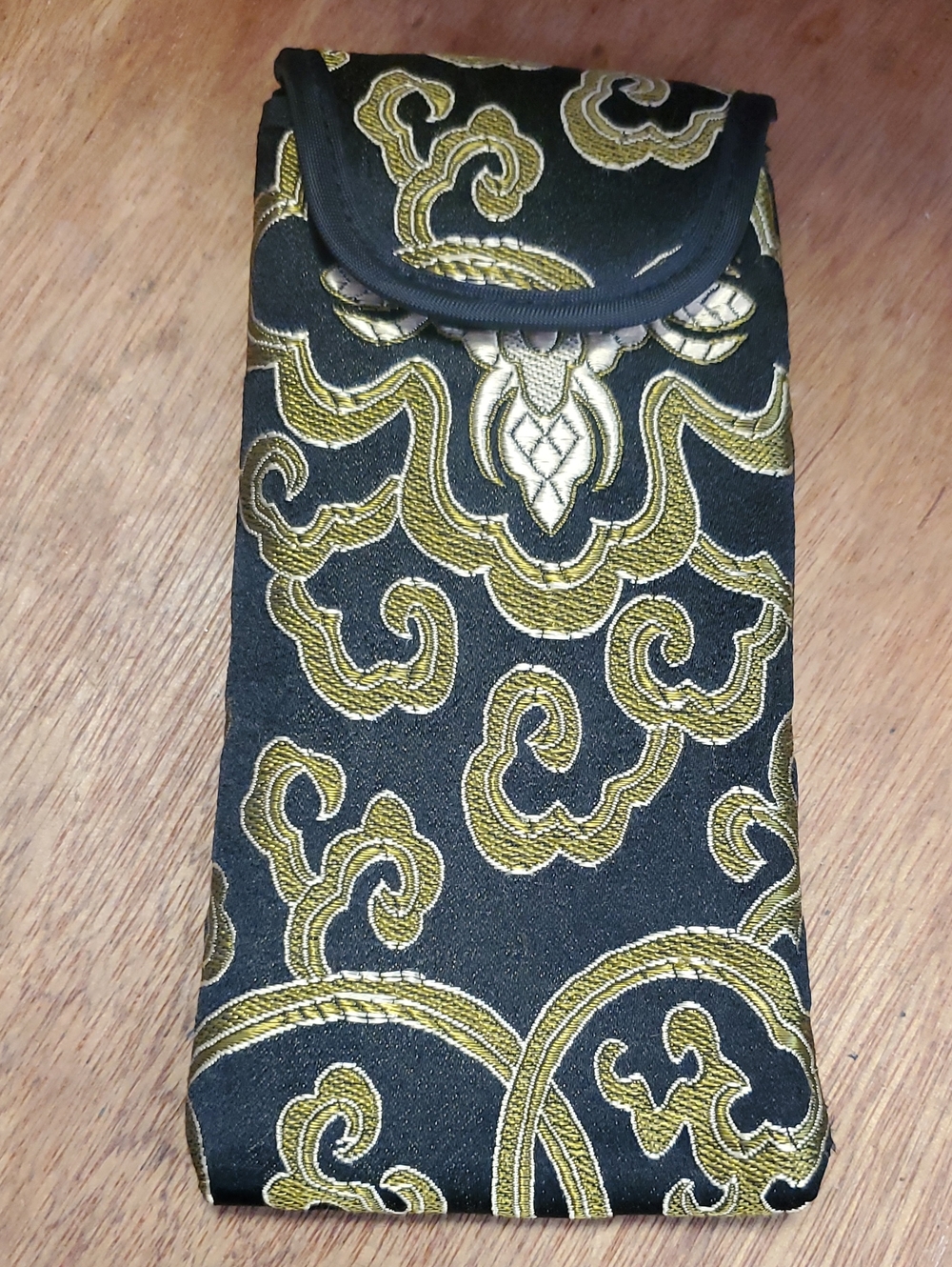Black & Gold Embroidered Eyegkass Case D